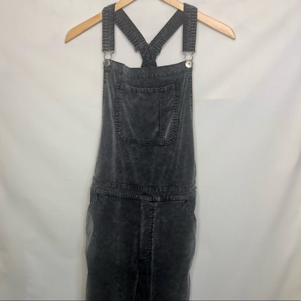 Retro American Eagle women’s size Large overalls